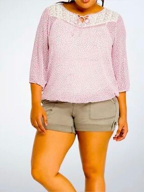 Torrid Lace Inset Ditsy Banded Bottom Top